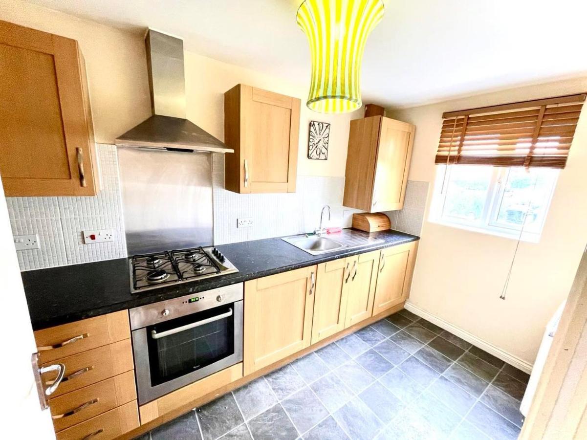 Lakeside Stylish 3 Bedroom House Grays Bagian luar foto
