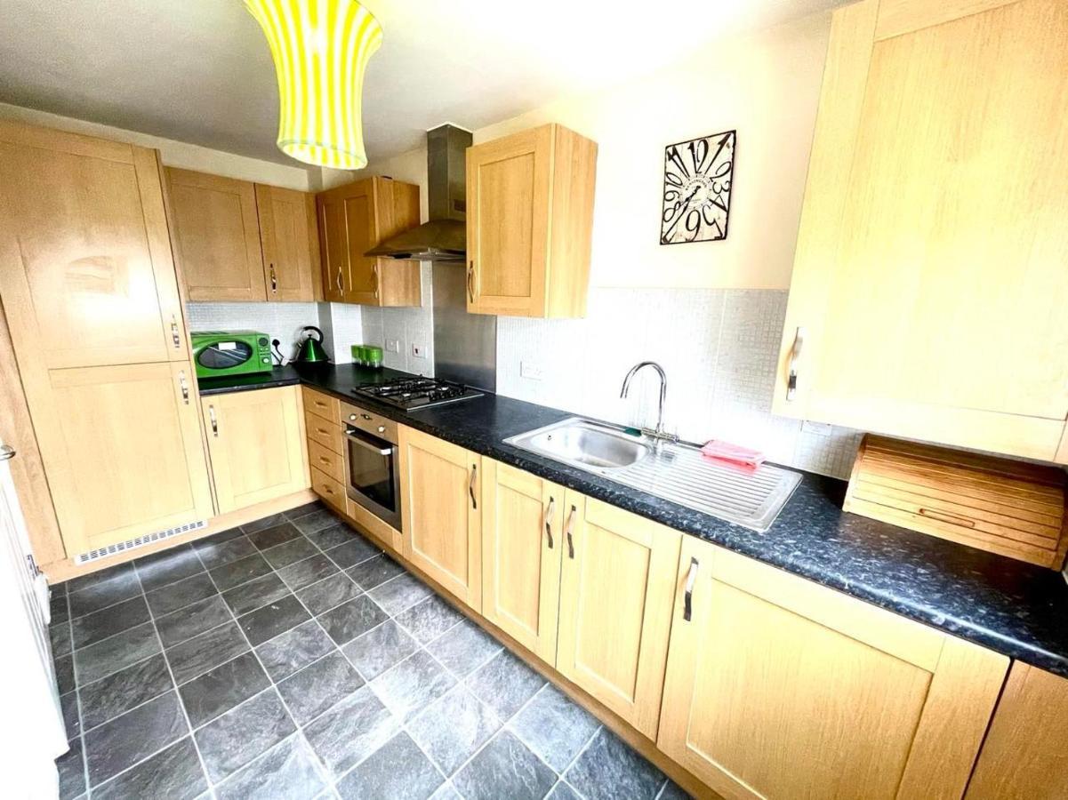 Lakeside Stylish 3 Bedroom House Grays Bagian luar foto