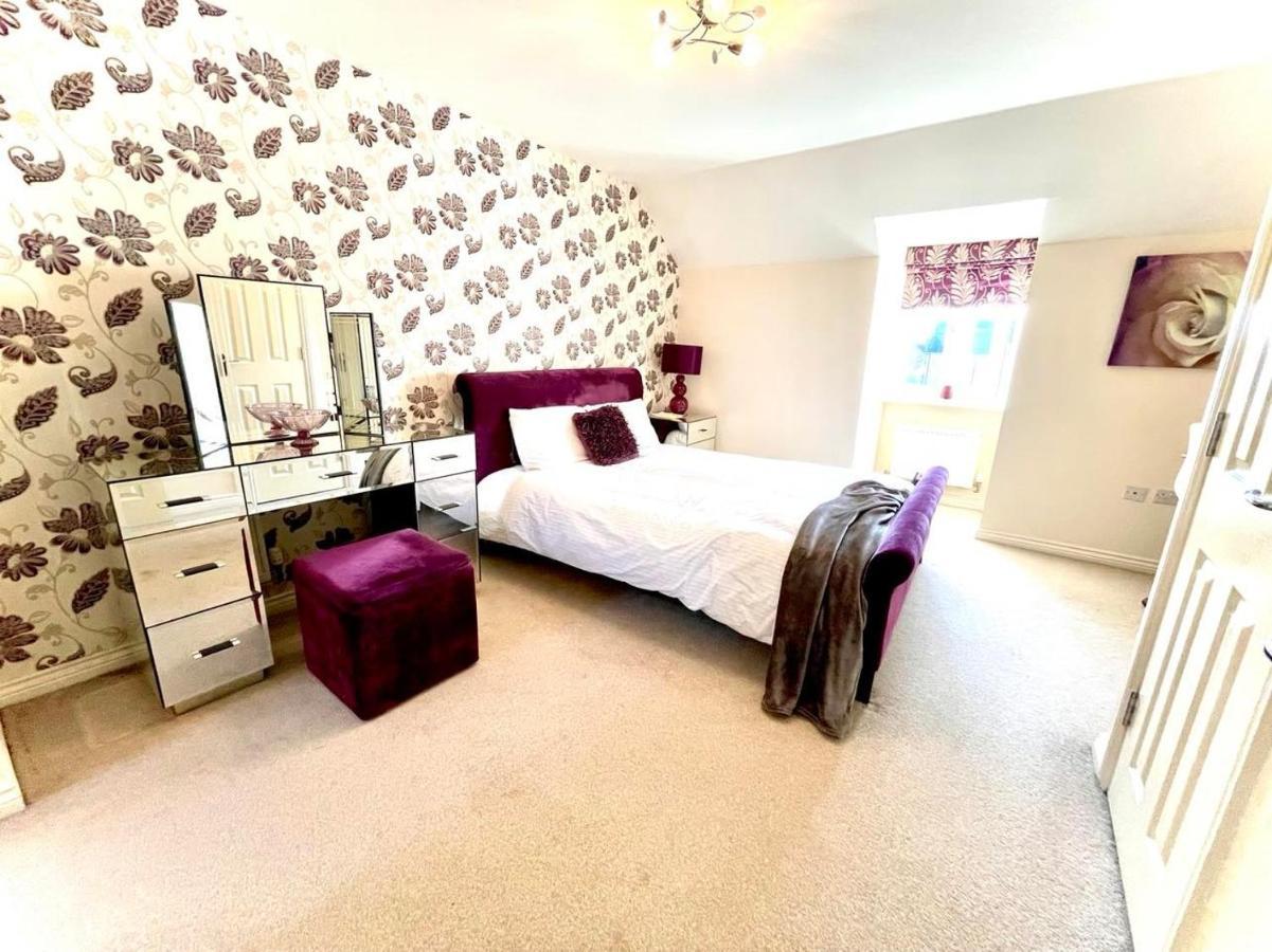 Lakeside Stylish 3 Bedroom House Grays Bagian luar foto